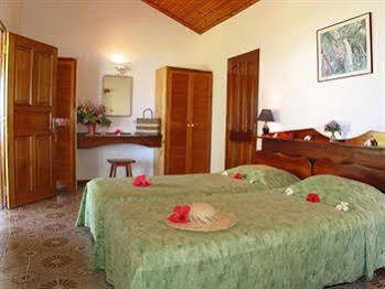 Beach Villa Guesthouse Grand Anse  Esterno foto